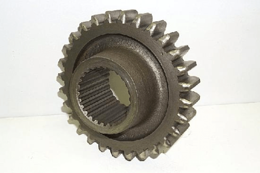 Case Gear - Countershaft 4th & 8th