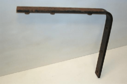 Case-international Exhaust Pipe Support