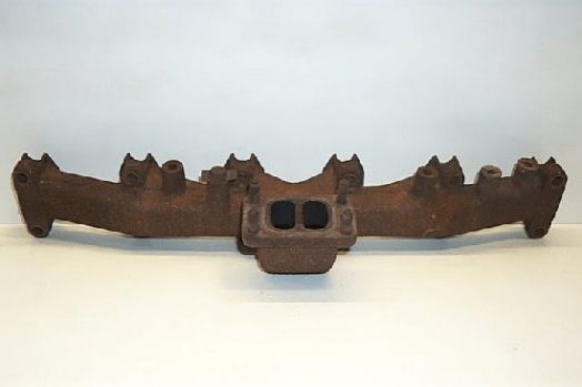 Case-international Exhaust Manifold