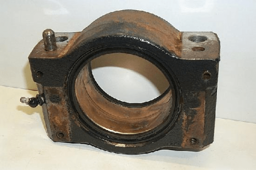 Case-international Axle Support - Rear