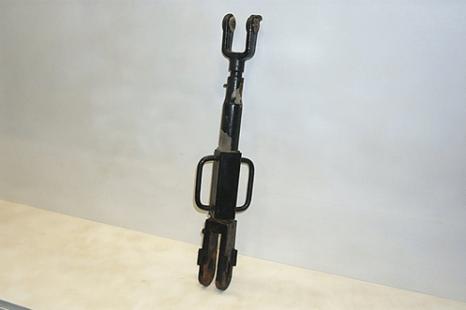 Case-international Level Link - R.h.