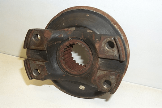 Case-international Drive Shaft Flange - Front