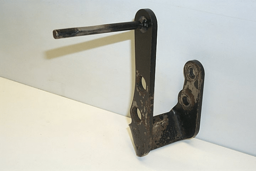 John Deere Steering Linkage Bracket - L.h. Lower