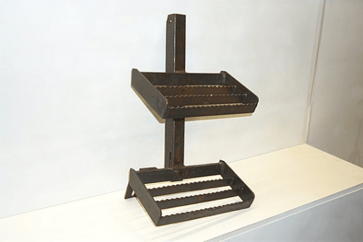 Case-international Footrest - L.h.