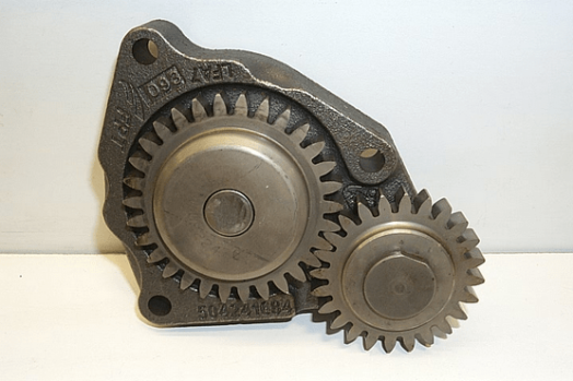 Case Engine Oil Pump