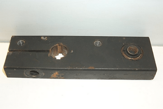 John Deere Centering Arm