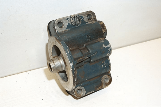 Kubota Oil Filter Assembly