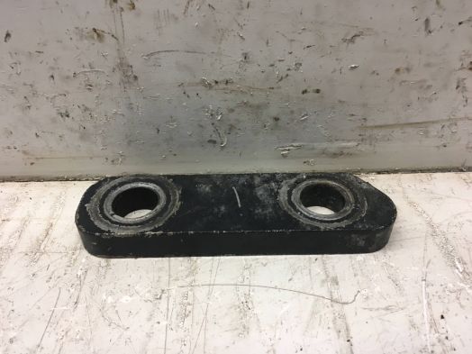 REAR AXLE SPACER