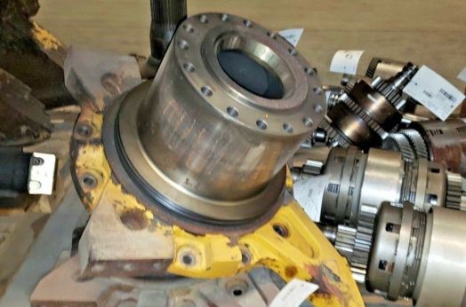 FINAL DRIVE AXLE HOUSING
