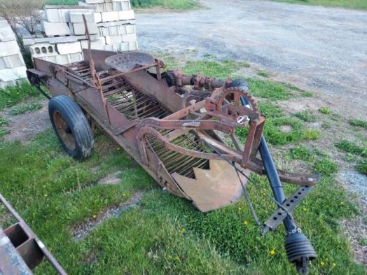 McCormick 1 row pto potato digger