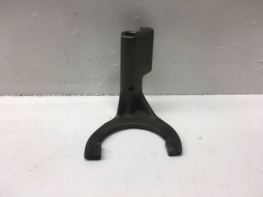 KU MAIN SHIFT FORK  L4300DT