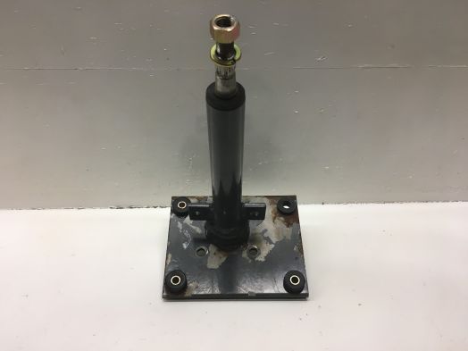 KU STEERING POST ASY  L4300DT