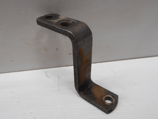 ROCKSHAFT CONTROL BRACKET