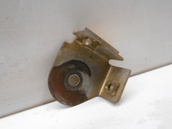 THROTTLE LEVER BRACKET