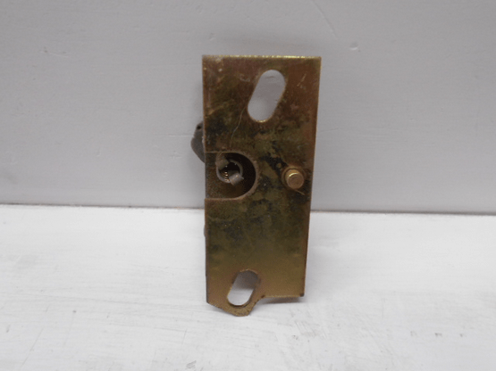 DASHBOARD BRACKET - R.H.