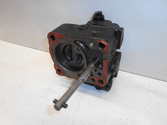 ROCKSHAFT CONTROL VALVE