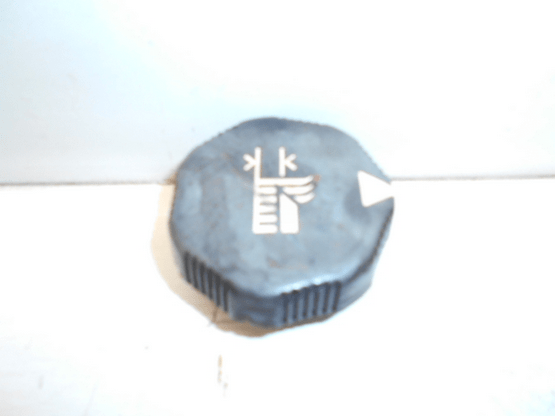 MOWER BRACKET DEPTH PIN KNOB