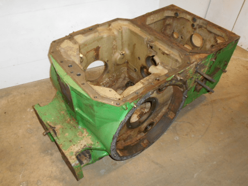 TRANSMISSION HOUSING
