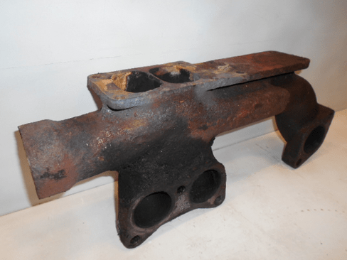 EXHAUST MANIFOLD - FRONT