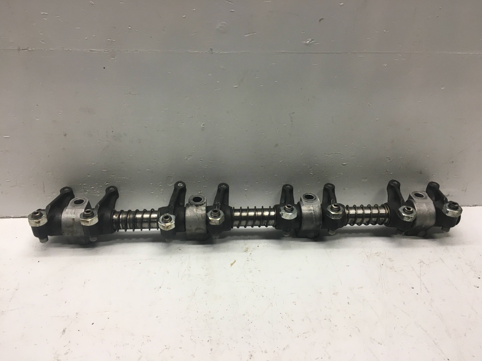 ROCKER SHAFT ASSEMBLY