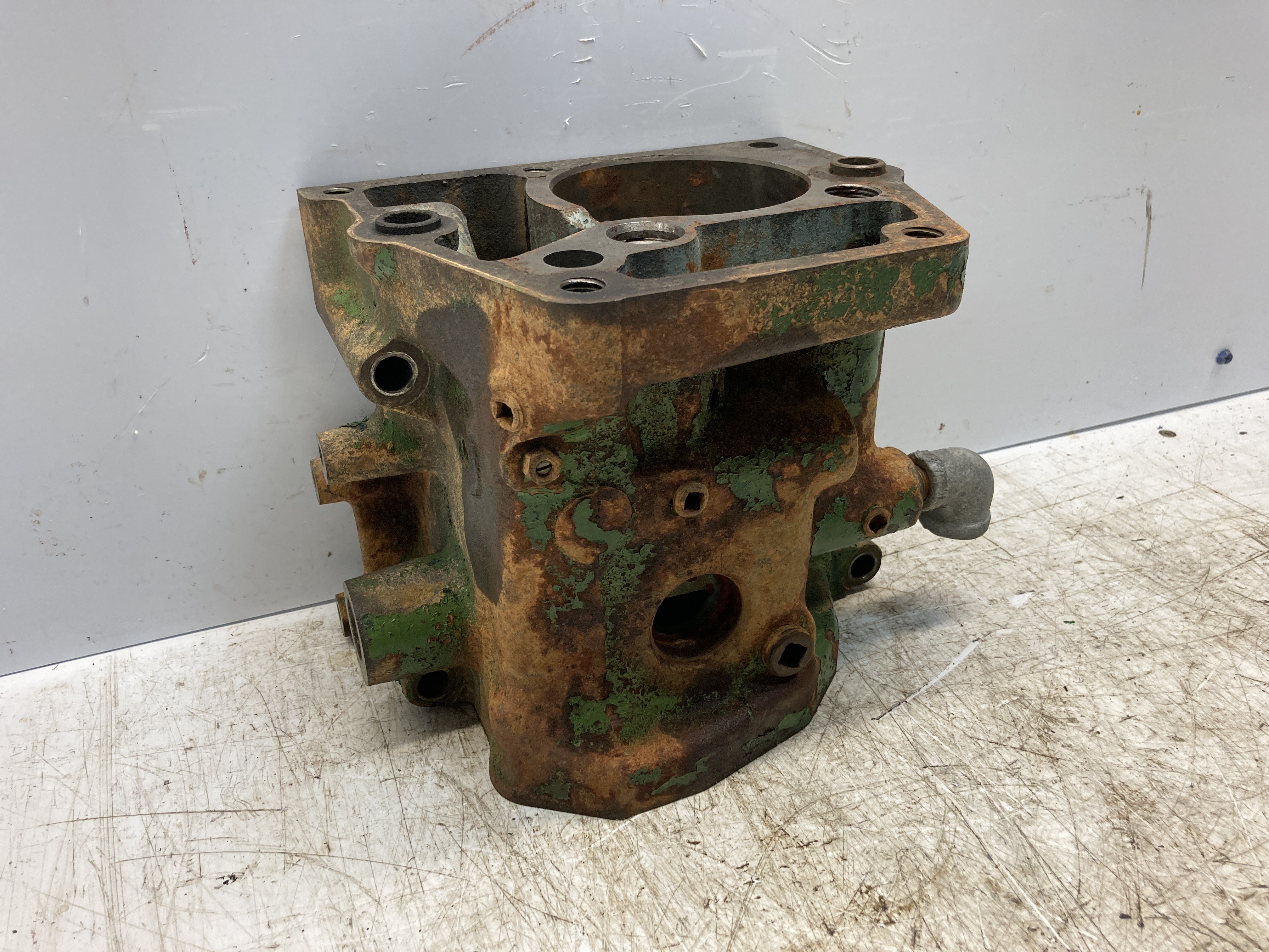 LIFT CYLINDER