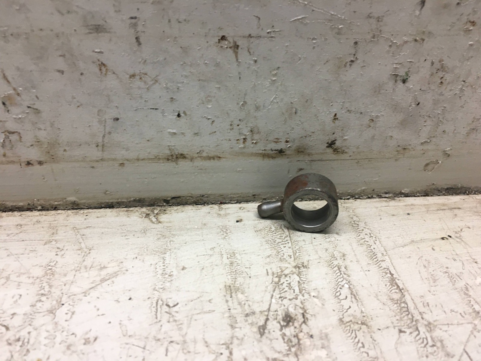 FUEL PIPE UNIVERSAL JOINT