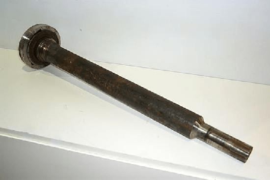 STEERING SPINDLE
