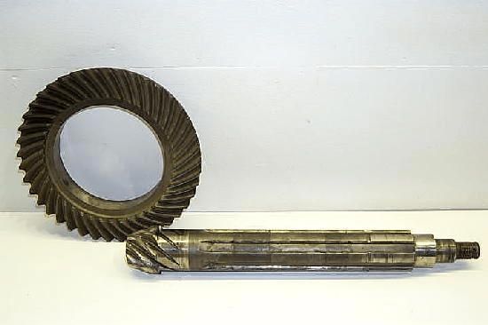RING GEAR AND PINION SHAFT SET