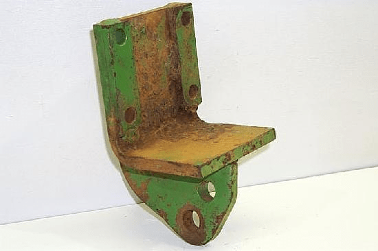 SWING CHAIN BRACKET - R.H.
