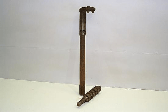 STEERING SHAFT AND WORM