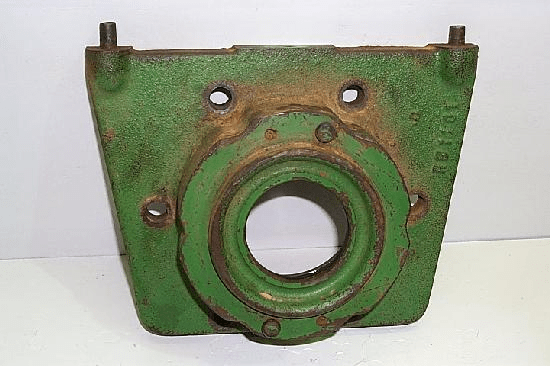PTO REAR BEARING QUILL