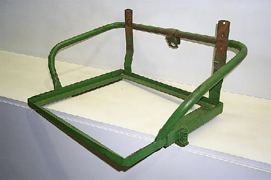 SEAT FRAME