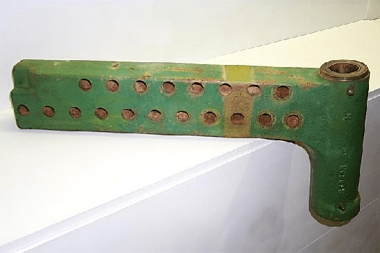 AXLE EXTENSION - R.H.