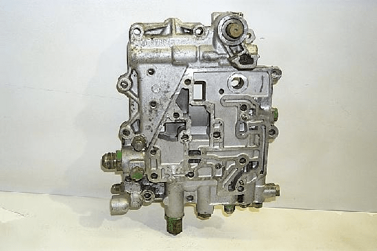 TRACTION CLUTCH VALVE ASSEMBLY