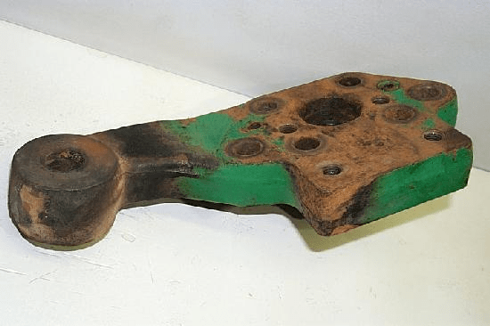 STEERING ARM - R.H.