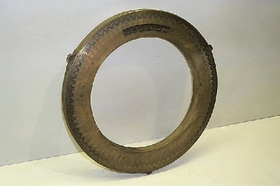 ACTUATING DISK