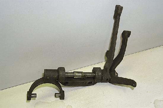 GOVERNOR SHAFT ASSEMBLY