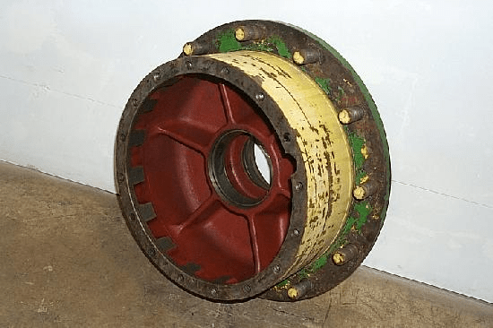WHEEL HUB