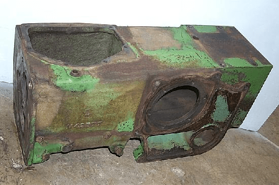 TRANSMISSION CASE