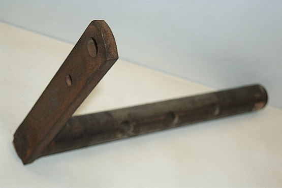 RELEASE YOKE SHAFT - MAIN