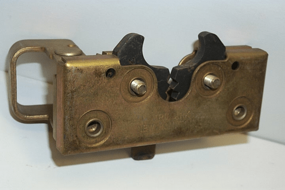 HOOD LATCH