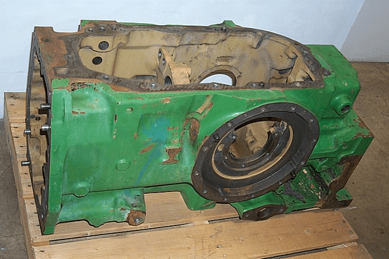 TRANSMISSION CASE