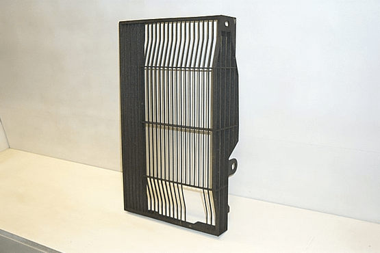 GRILLE - L.H.