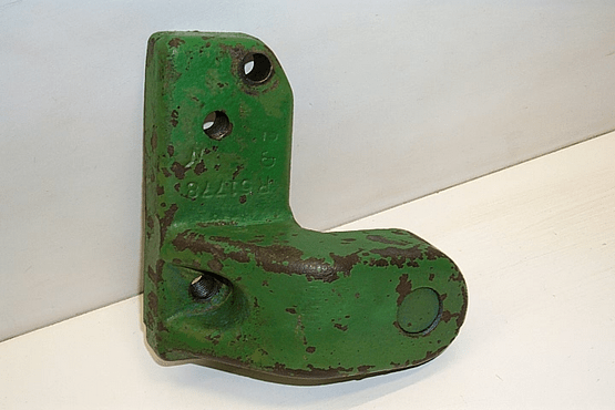 CENTER LINK ARM SUPPORT - R.H.