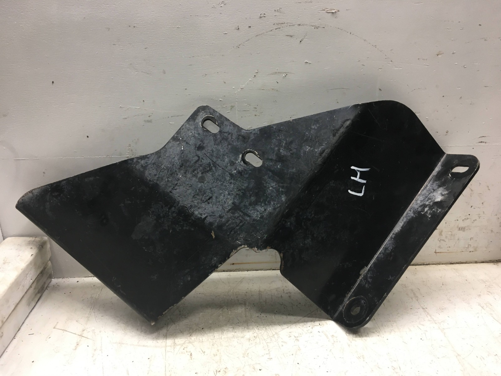 TANK SUPPORT - LH