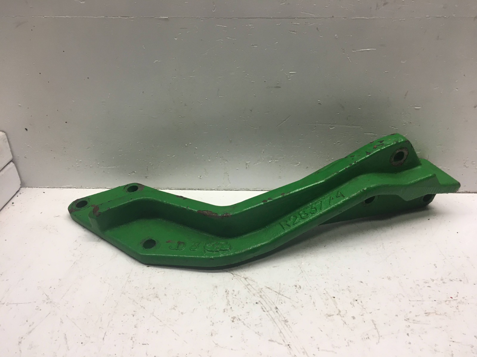SCV HYD VALVE BRACKET