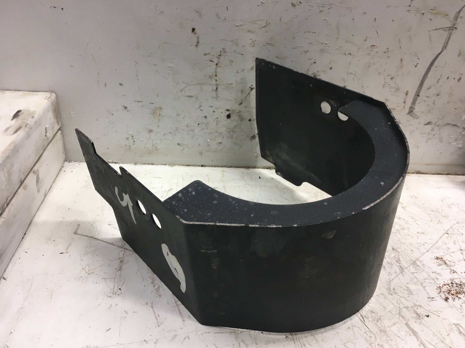 EXHAUST SHIELD