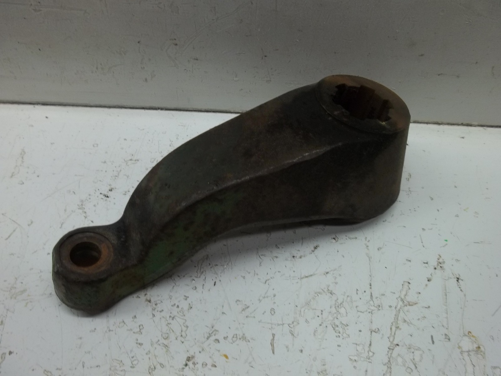 STEERING ARM - L.H.