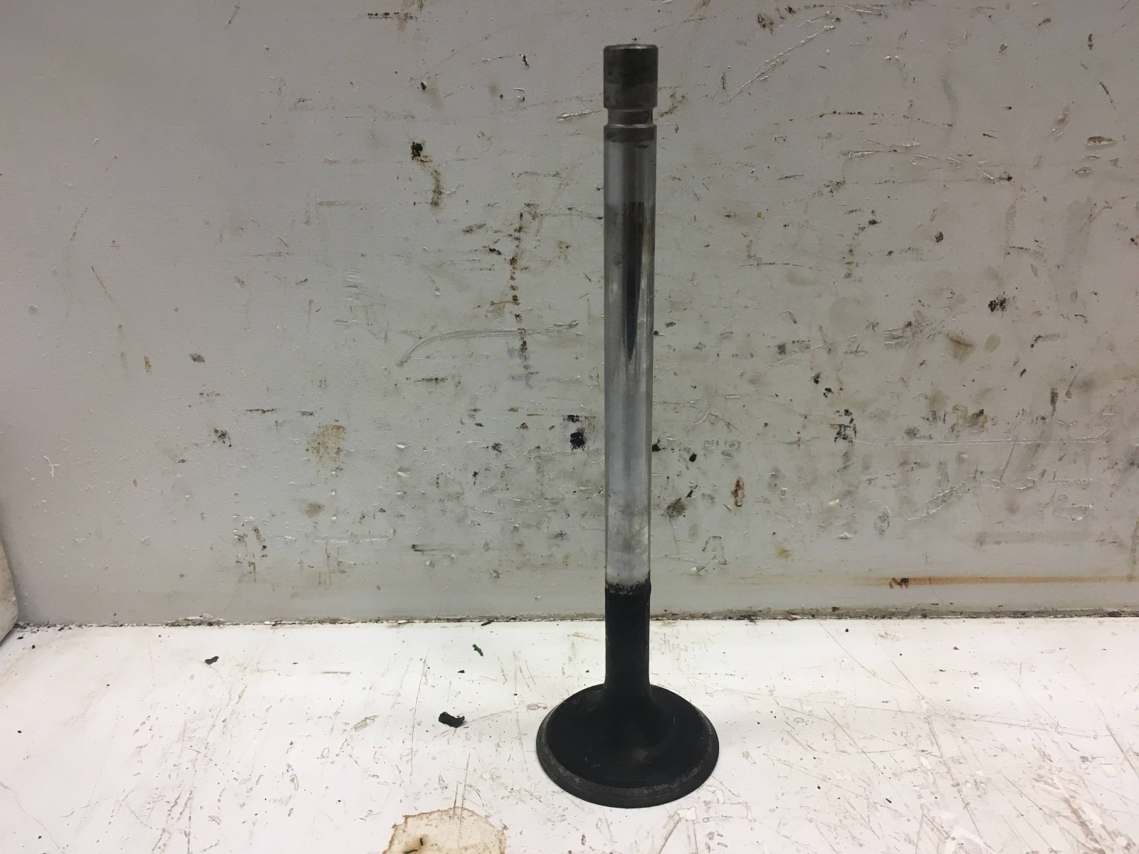 EXHAUST VALVE