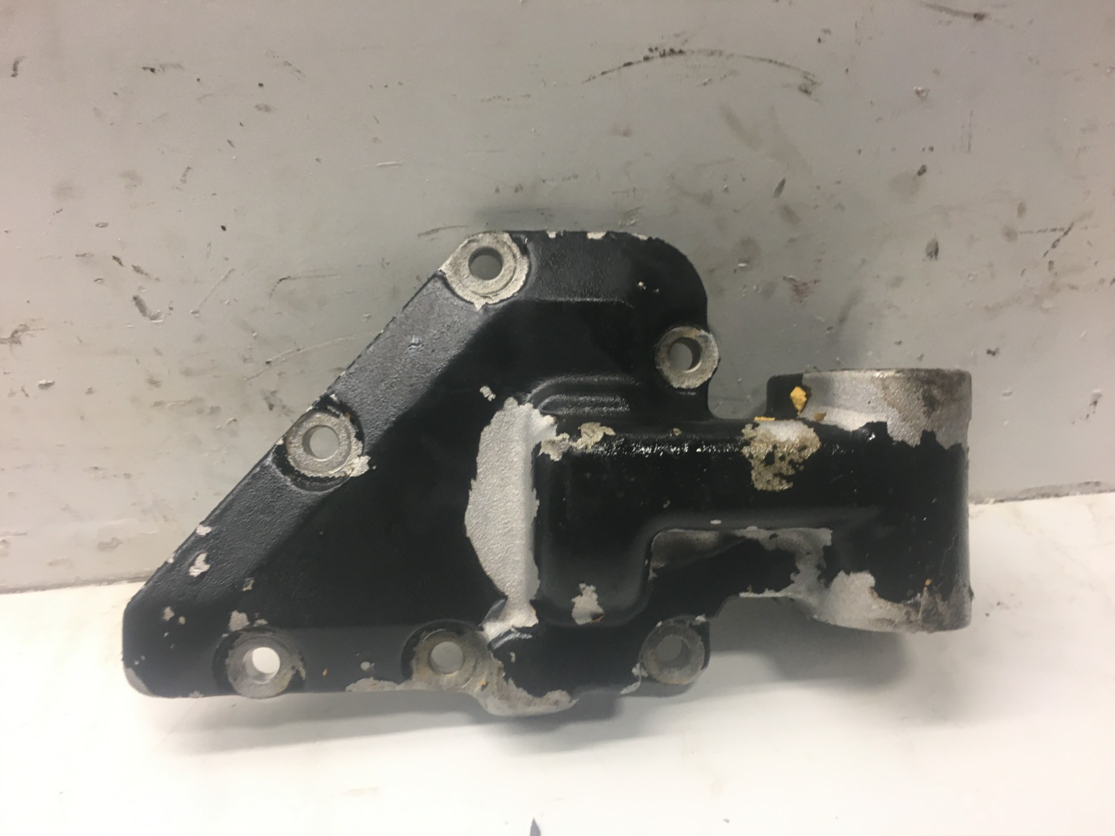 ENGINE OIL ADAPTER